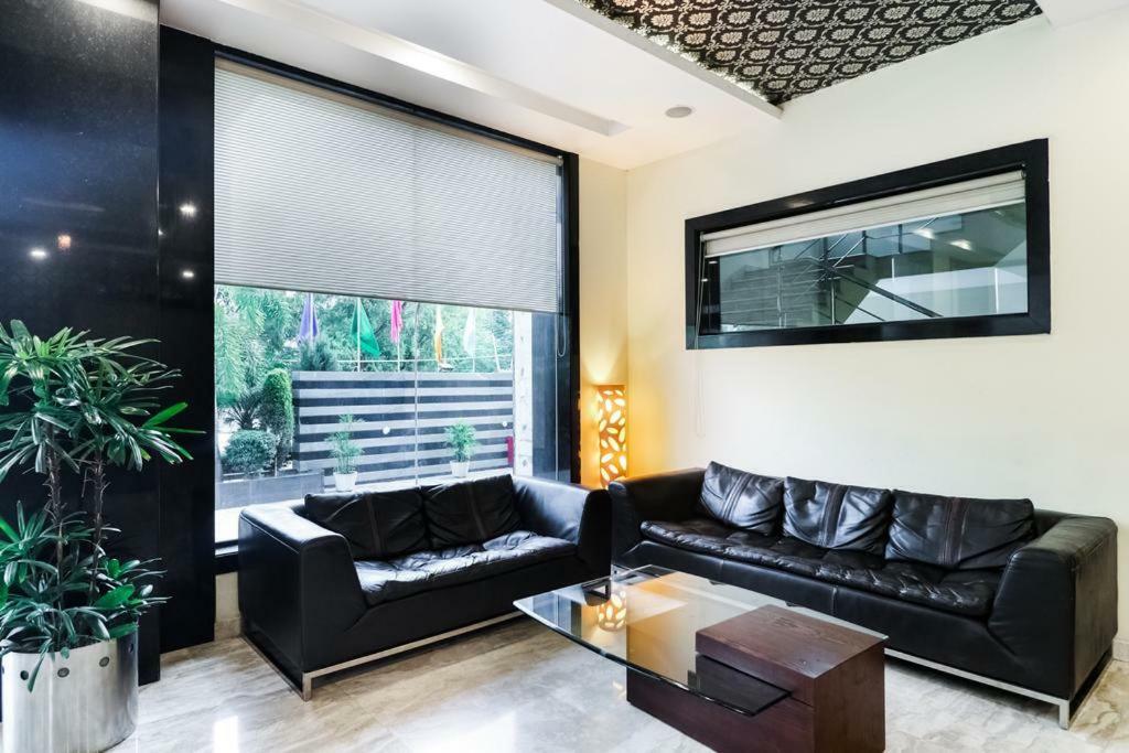 La Silver Leaf Hotel Nawashahr Exterior photo